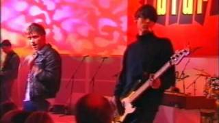 Blur  Charmless Man Live on the White Room 96 [upl. by Aihsemot]