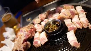 韓国・弘大で初モクサル！ I had Korean bbq in korea [upl. by Atteuqaj]