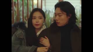 Naeun Apink and Ryu Jun Yeol Drama quotLostquot Cute Scene [upl. by Razec]