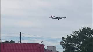 College Park GA Parking Lot Plane Spotting [upl. by Negaem826]