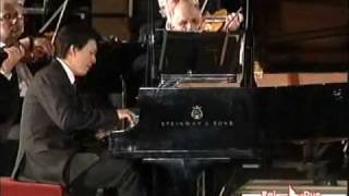 Franz Liszt Piano Concerto n 1 Part 1  Yundi Li  Gustavo Dudamel [upl. by Ludly]