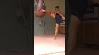 Power switch kick muaythai kickboxing short [upl. by Nathalie]