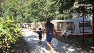 Camping Le Capanne Toscane Italië  Vacanceselect [upl. by Necila]