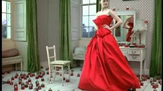 Comercial Fragrancia Carolina Herrera [upl. by Nelrsa]