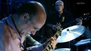 John Scofield Trio  Blue Note New York City NY 20040926 full [upl. by Michale497]