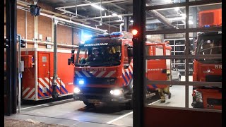 Brandweer Honselersdijk  Tankautospuit 156630 met spoed naar een containerbrand [upl. by Irma505]