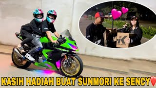 AKANG MV KASIH HADIAH BUAT CINTA  LANGSUNG DIPAKE BUAT SUNMORI‼️ [upl. by Elleirb]