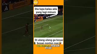 PEMAIN BOLA INI HOKI BANGET [upl. by Ennybor]