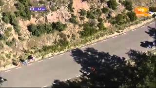 Helicóptero provoca caída a ciclistas en la Vuelta a Burgos 2013 [upl. by Lapointe]