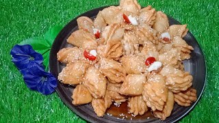 ক্রিস্পি রসালো পিঠার রেসিপি  Crispy fullpitha  Crispy Rosalo flour pitha Recipe [upl. by Yeldah556]