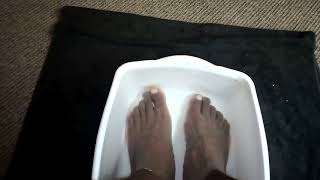 How to Heal Your Feet With Epsom Salt [upl. by O'Doneven947]