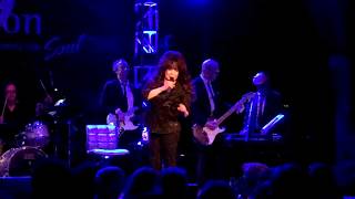 Ronnie Spector amp The Ronettes  Walking in the Rain LIVE [upl. by Rebekkah184]