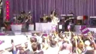 Whitney Houston Million Dollar Bill LIVE  Good Morning America 020909 [upl. by Gaut]