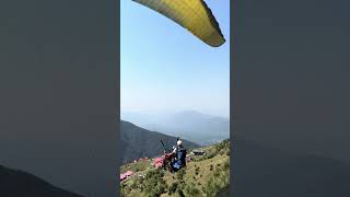 Funny paragliding 🤣trending mountains youtubeshorts youtubeshorts paraglidinglanding [upl. by Hach449]