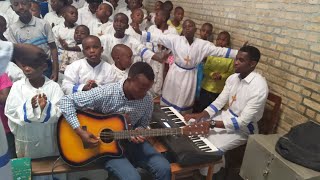 UbundatambaUbundashima Yezu naje kugushima performed by Pueri cantores karambi Parish [upl. by Calvano455]