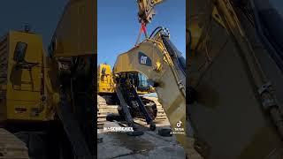 Disassembly of a CAT 6015B heavyequipment constructionequipment excavator caterpiller [upl. by Mendel]