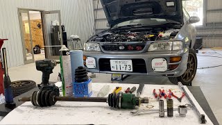 １４年放置のGC8インプレッサ ドライブシャフトブーツ交換 [upl. by Redliw889]