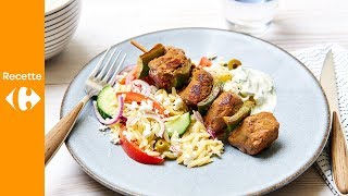 Brochettes de boeuf tzatziki et salade grecque [upl. by Inaoj908]