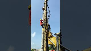 Micropile machine di Jambatan Petron [upl. by Vasos331]