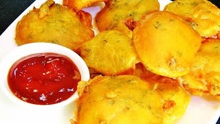 बटाटयाची भजी  Kurkurit Batatyachi Bhaji  Aloo Pakora  Crispy Potato Fritters  madhurasrecipe [upl. by Komsa]