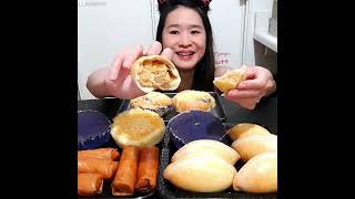 Eating Filipino Snacks amp Dessert Turon Empanada amp Ube Mamon Cake mukbang filipinofood pinoyfood [upl. by Kellia]