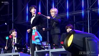 190105 GDA Day1 JIN amp V REACTION [upl. by Jessica]