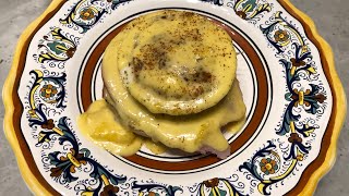 How To Make Eggs Benedict Hollandaise Sauce [upl. by Bezanson32]