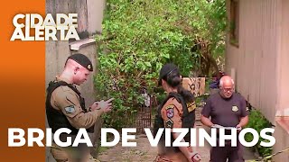 Briga de vizinhos resulta em morte morador teria tentado tomar a arma do policial [upl. by Tifanie222]