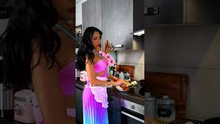 Most Sexiest Cook girls glamorous stunning gorgeous stylish beautiful cooking cookingvlog [upl. by Allenrac]