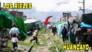 La cachina de HUANCAYO La dura VIDA alrededor de los RIELES [upl. by Kolivas688]