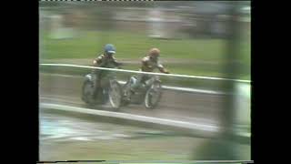 07201980 Cradley Heath Kings Lynn Poole Ipswich at Wolverhampton Speedway Penhall v Jessup [upl. by Alyos644]