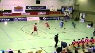 Dennis Schröder von den New Yorker Phantoms Braunschweig [upl. by Moyer602]