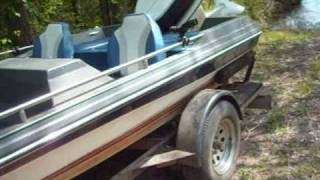 86 Bayliner BassBoat start up and ride on lake palestine [upl. by Farr50]