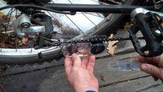 SunLite Bike Chain Cleaner Scrubber amp Degreaser Tool [upl. by Anahsak]