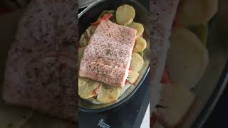 Como hacer Salmón al Horno con verduras y patatas [upl. by Analah]