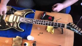 Review Floyd Rose  Saitenwechsel und einsellen Pflegevideo [upl. by Friedrich]