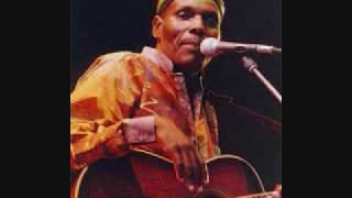 Oliver Mtukudzi MAMURAMBA [upl. by Wardlaw]