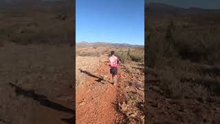 ¿QUÉ RADIO ESCUCHA JULEN CALVÓ MIENTRAS CORRE trailrunning trail runner [upl. by Mariana188]