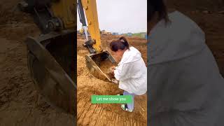 Dont do that Let me show you excavator lifehacks popgoo toys gifts toysforkids rctoys fyp [upl. by Enelak]