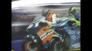 Scalextric Slotcar Awesome Racing Motorbikes  MOTO GP Set Rossi v Hayden [upl. by Asenej818]