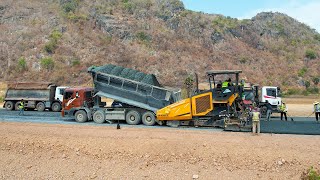 Wonderful Gravel Paving Equipment In The Process Of Laying Gravel For Making Roads And Driveways [upl. by Alurd]