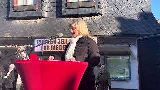 Landrätin Beilstein spricht bei der Demo gegen Rechtsradikalismus und für die Demokratie in Cochem [upl. by Ajiat368]