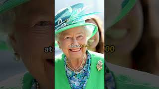 4 very expensive brooches of Queen Elizabeth [upl. by Nosna]