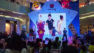 WALKING WALKING SONG PINKFONG amp BABY SHARK OCEAN ADVENTURE LIVE SHOW SURABAYA CIPUTRA WORLD [upl. by Lightfoot]