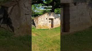 An old family tomb in Pendleton Indiana 7 souls inside tomb Indiana cemetery [upl. by Mita]