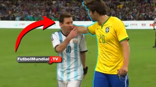 Lionel Messi rechaza saludo de Kaká  Brazil vs Argentina Amistoso Internacional [upl. by Thurmann]