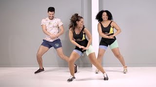 ZUMBA um Bauch und Taille zu verlieren 🐝 ZumbaTanz im ReggaetonStil [upl. by Rocray177]