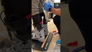 Skischuhe schäumen  Bootfitting mit Schaumverfahren [upl. by Naivart]