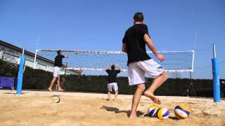 Allenamento Beach Volley  Lesercizio dellalzata sotto stress fisico [upl. by Samira837]