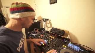 BEGINNER DJ LESSON ON TIMING AND BEAT MATCHING by ellaskins the DJ Tutor [upl. by Icat]